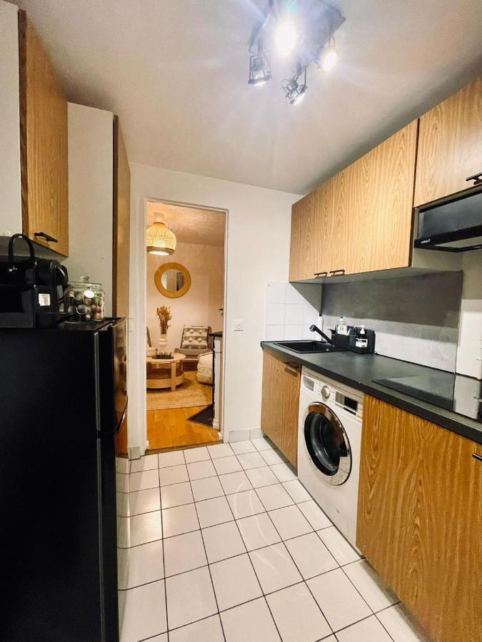 Chic Apartment On The Famous Shopping Rue Du Faubourg Saint-Honore Street Paris Exterior foto
